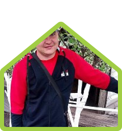 Денис Логинов