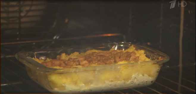 Мамалыга с брынзой и шкварками
