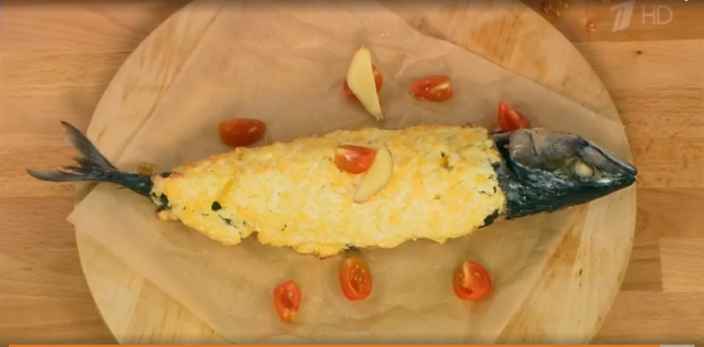 Запечённая скумбрия под яичной шубкой