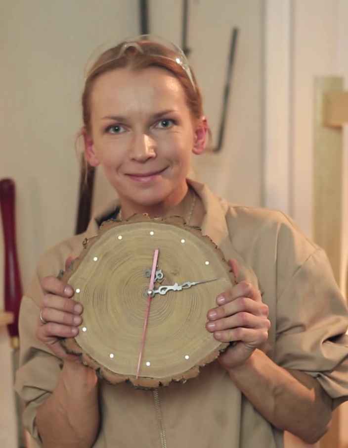 Часы из спила дерева