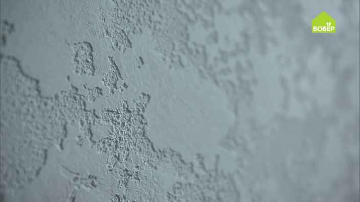 Нанесение декоративной штукатурки на стену