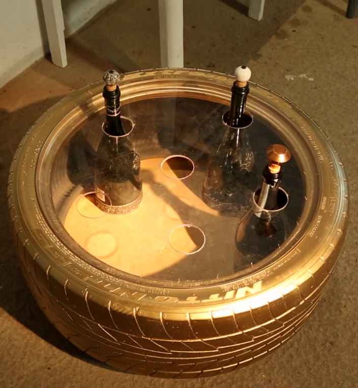 Мини-бар из автомобильной покрышки