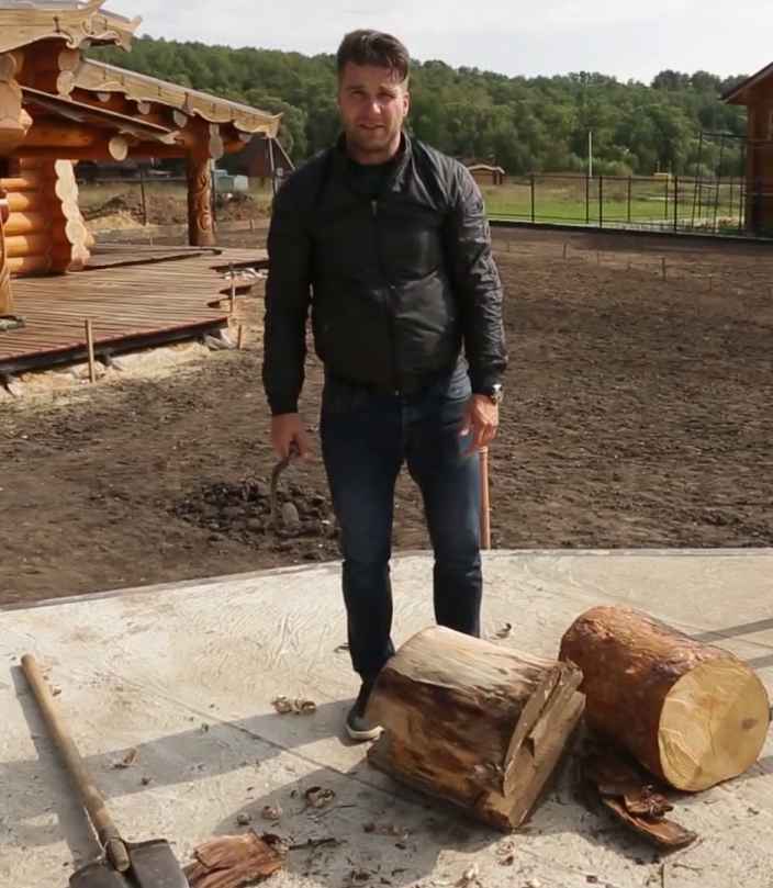 Как снять кору с бревна