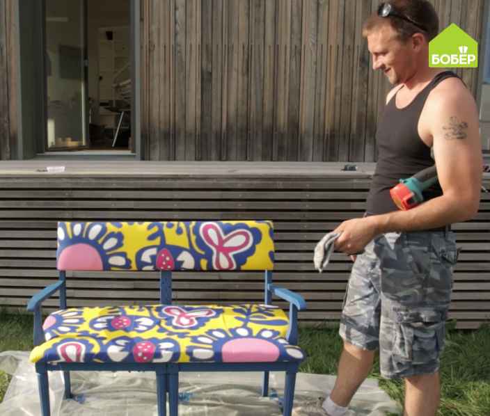 Делаем скамью из старых стульев