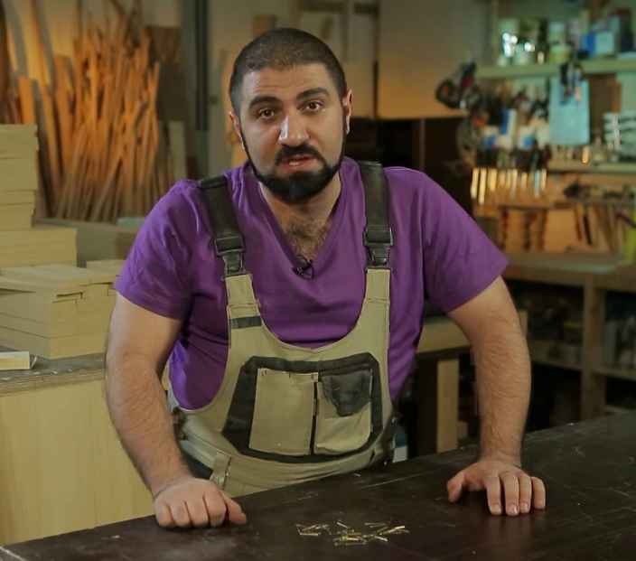 Как быстро собрать рассыпавшиеся гвозди
