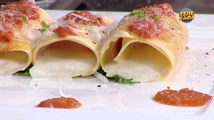 Каннеллони с моцареллой и ветчиной